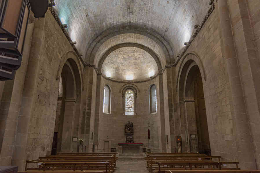 Huesca - Santa Cruz de los Serós 08 - iglesia de Santa María.jpg